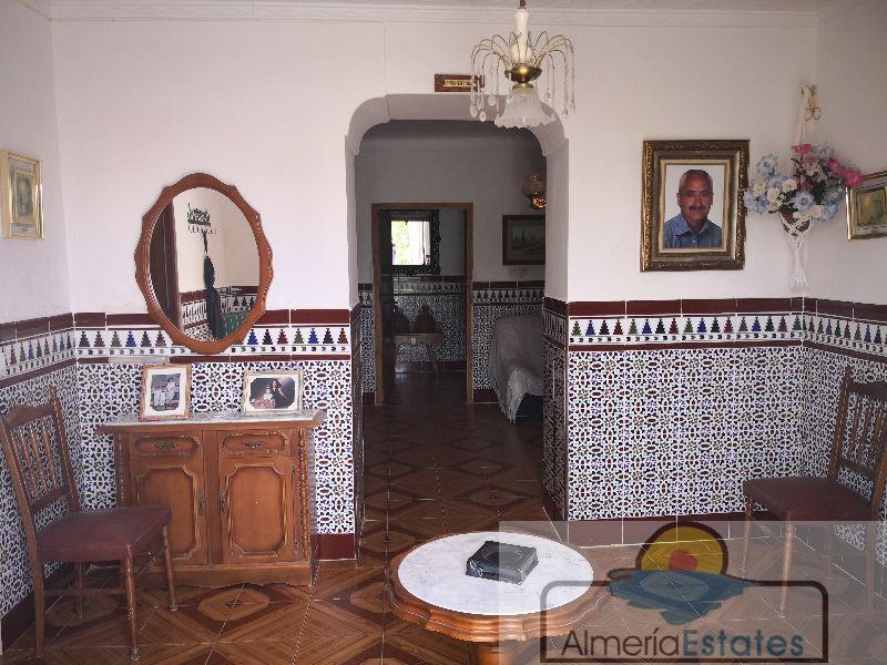 For sale of house in Arboleas