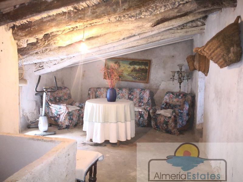 For sale of house in Arboleas