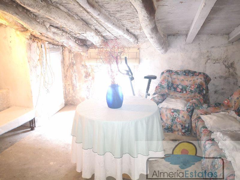 For sale of house in Arboleas
