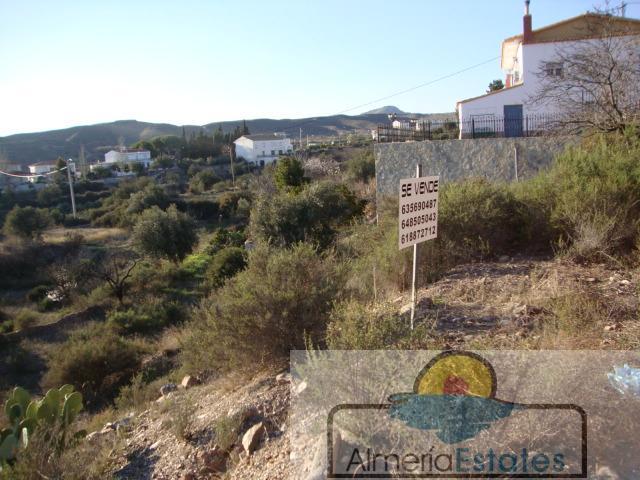 For sale of land in Taberno