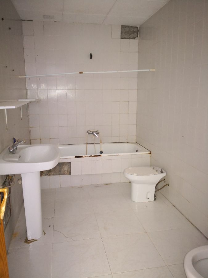 For sale of house in Fines