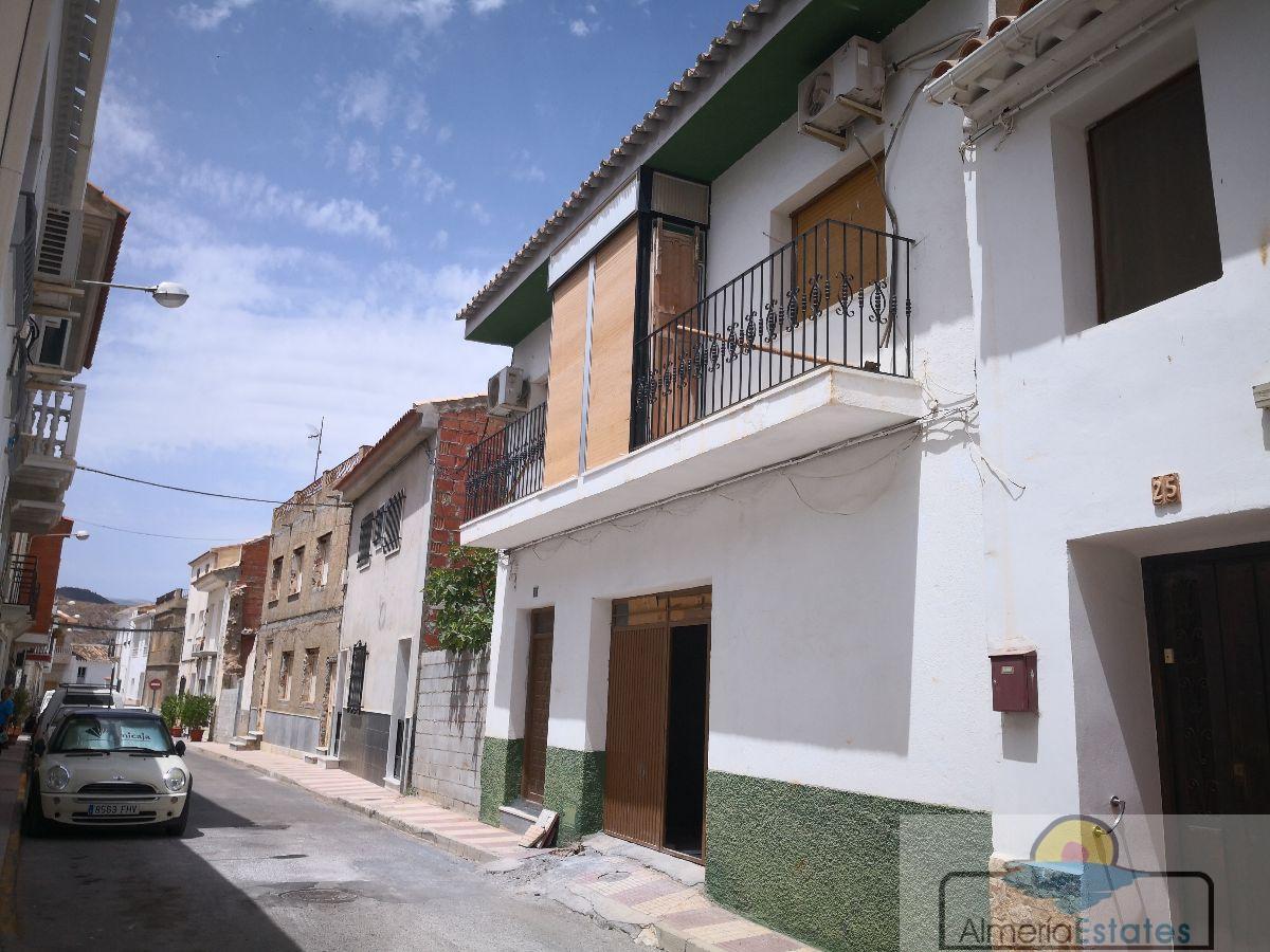 Venta de casa en Cantoria