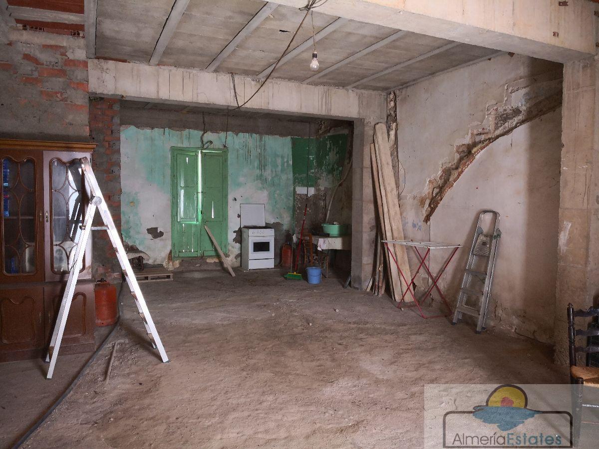 For sale of house in Cantoria