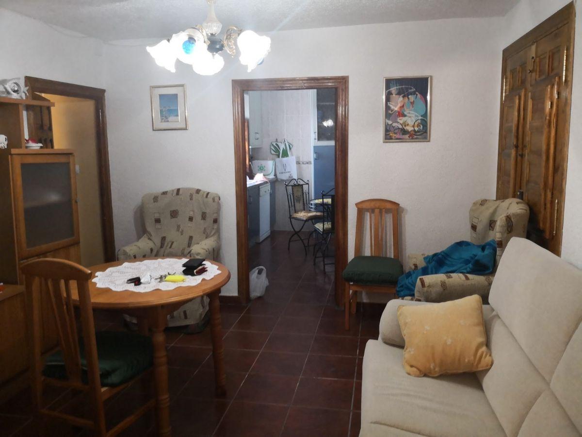 For sale of house in Urrácal