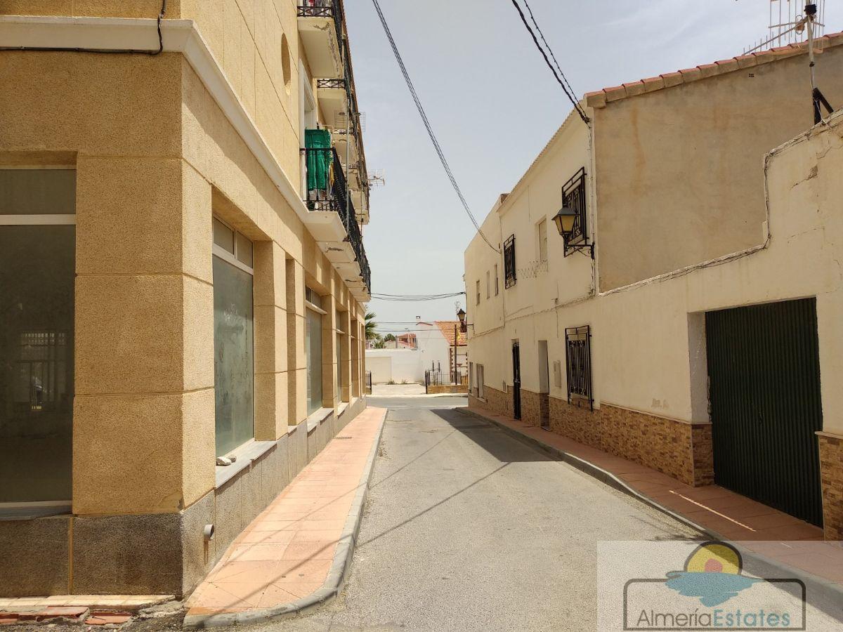 For sale of commercial in Zurgena