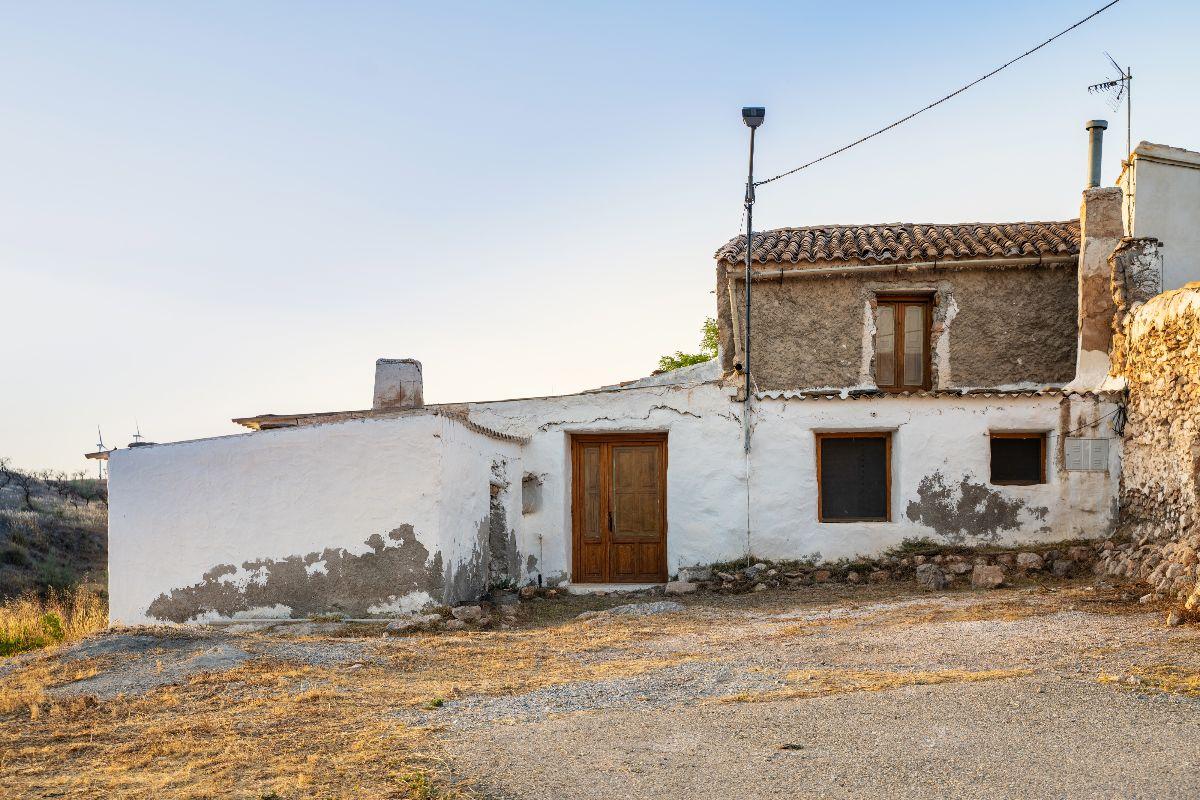 For sale of villa in Serón
