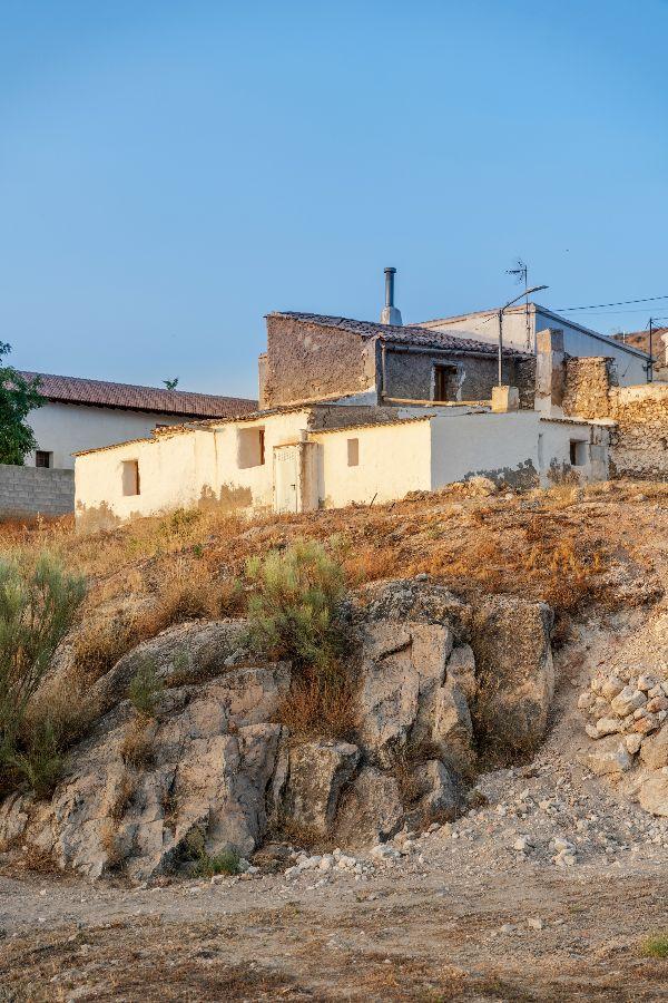 For sale of villa in Serón
