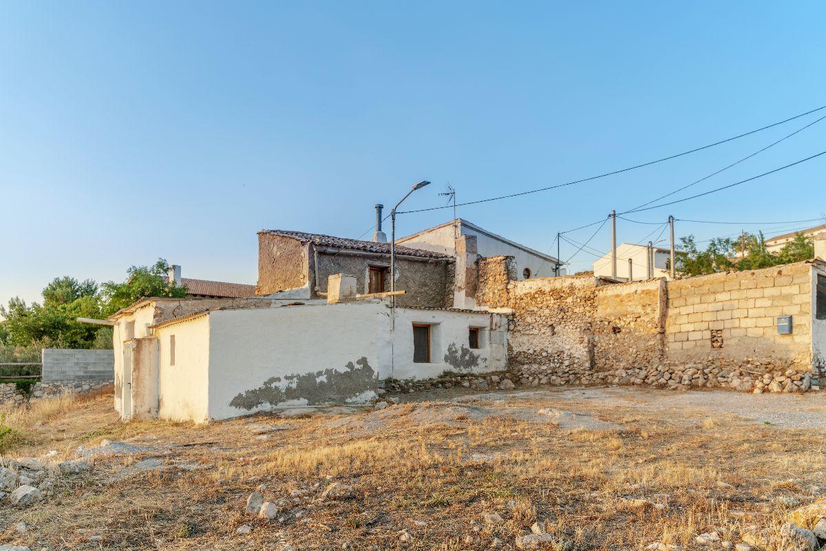 For sale of villa in Serón
