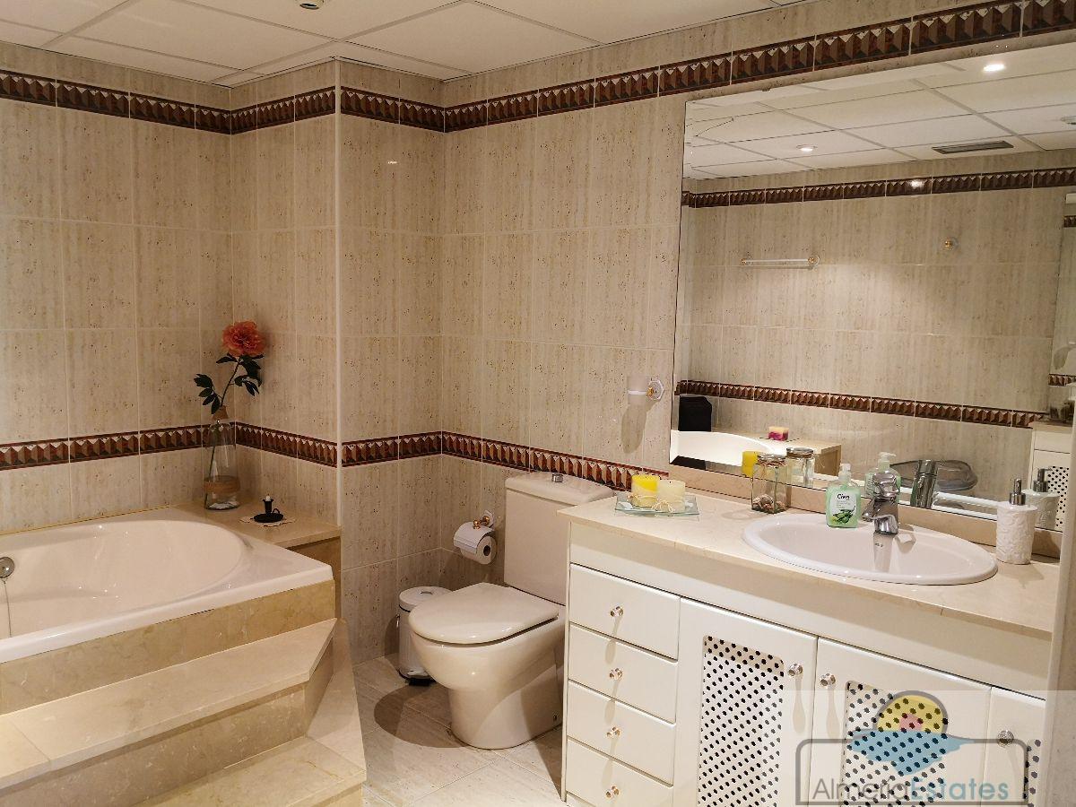 For sale of flat in Albox