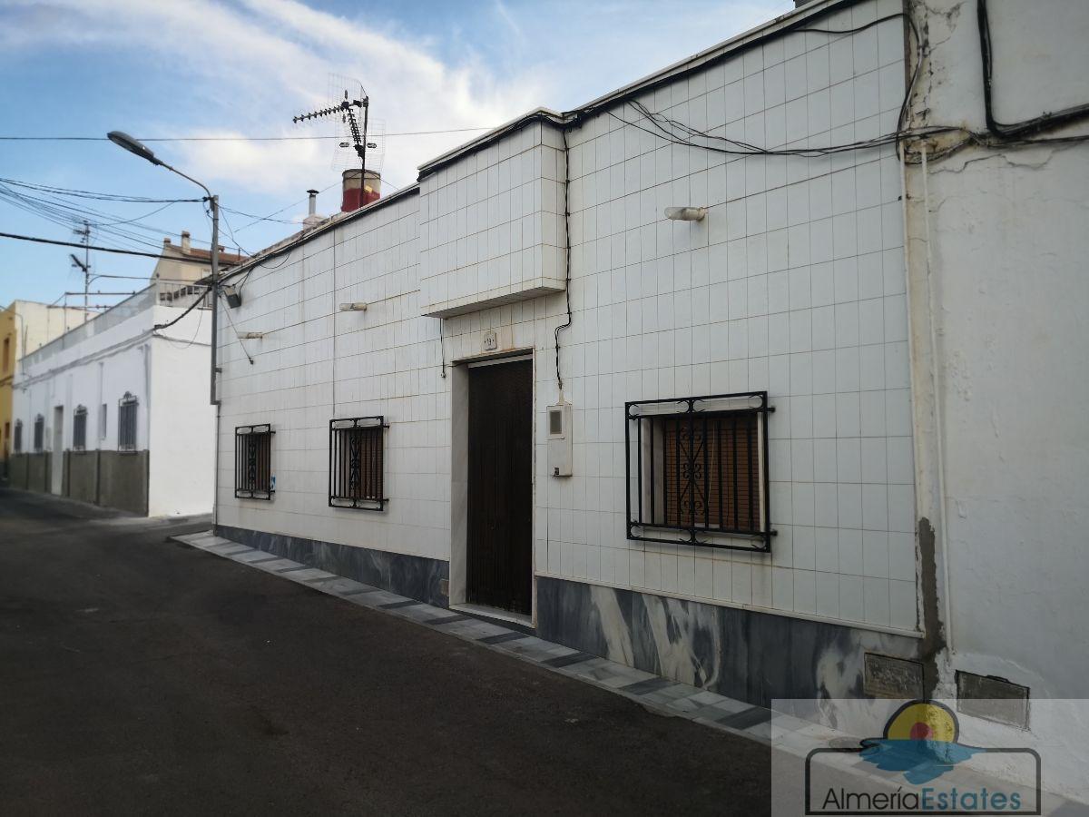 For sale of house in Olula del Río