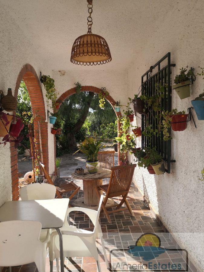 For rent of villa in Albox