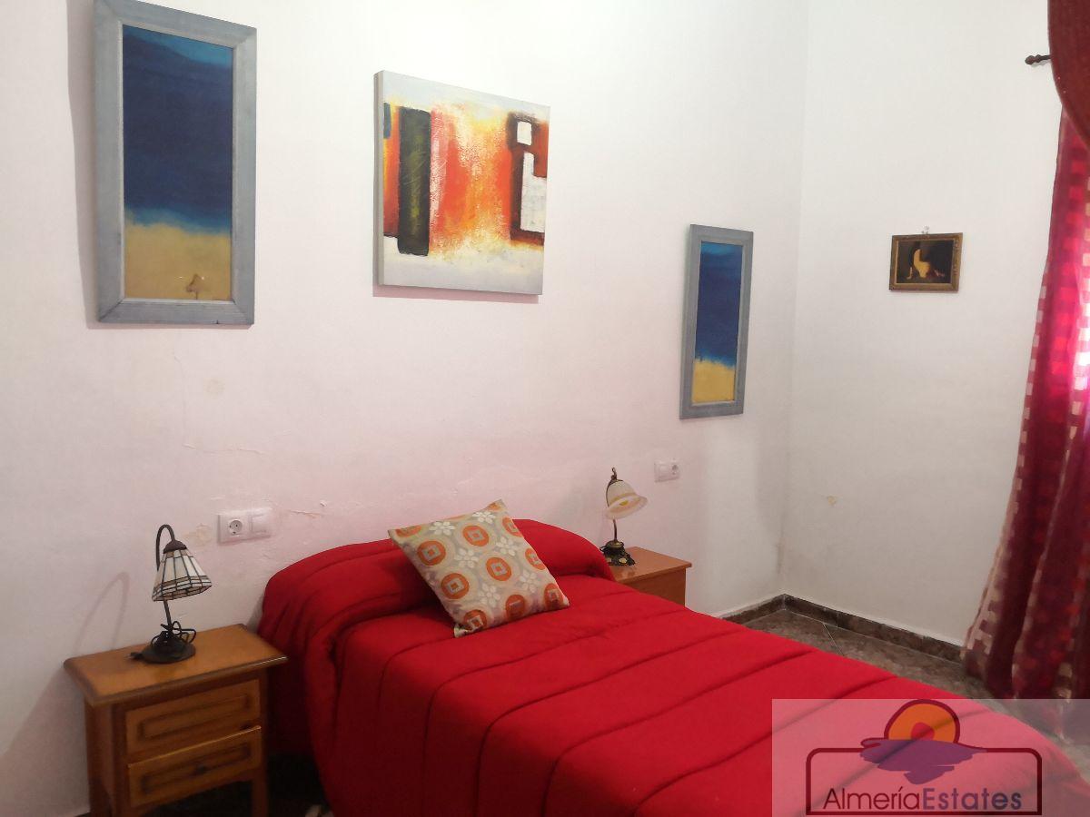 For rent of villa in Albox