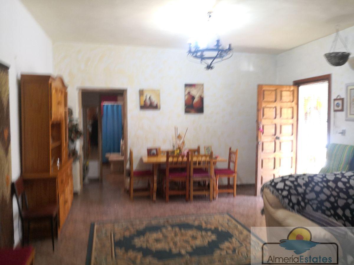 For rent of villa in Albox