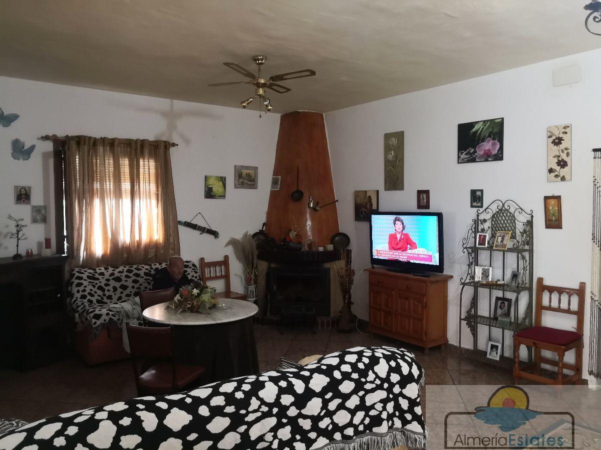 For rent of villa in Albox