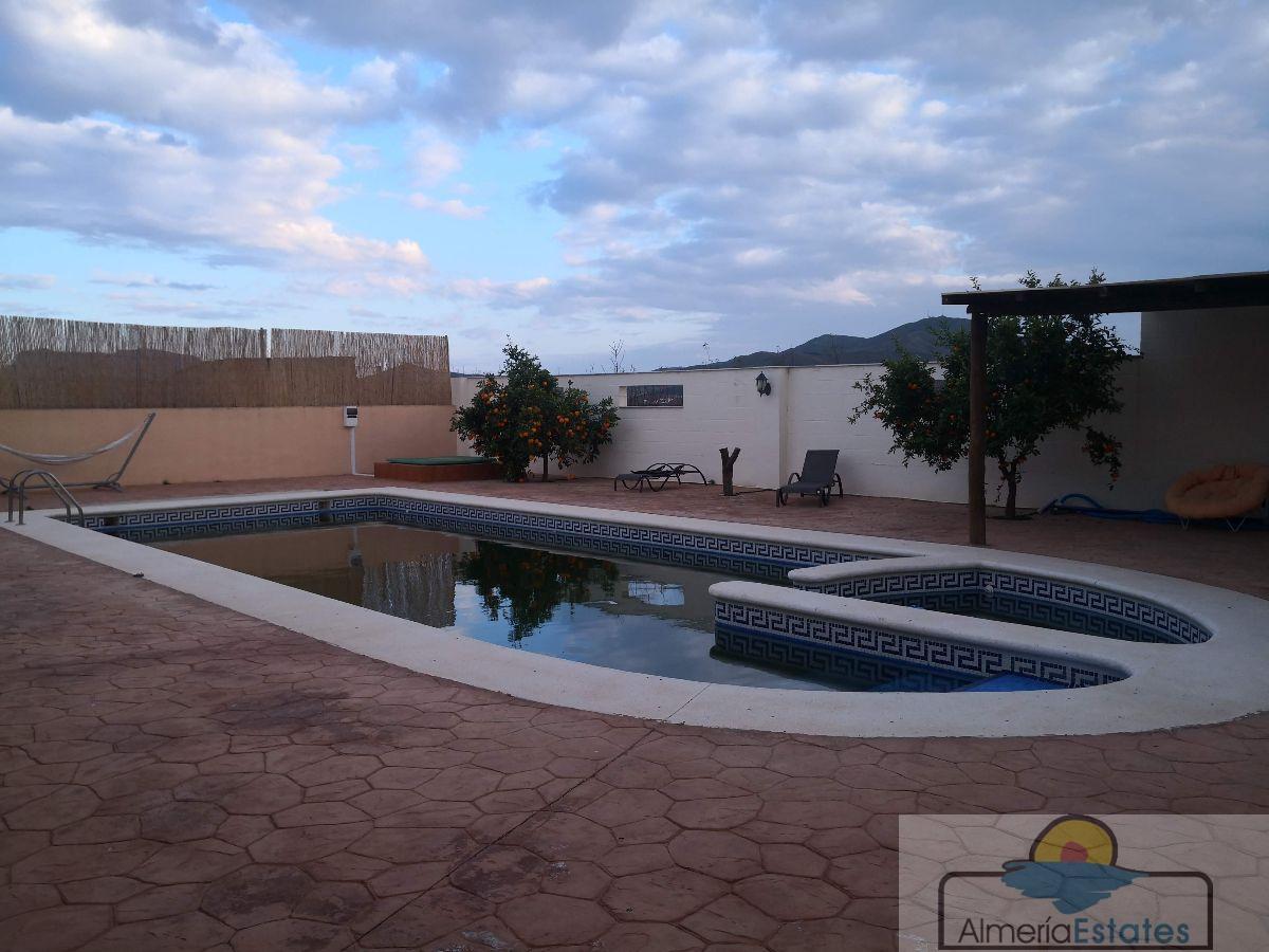 For sale of villa in Albox