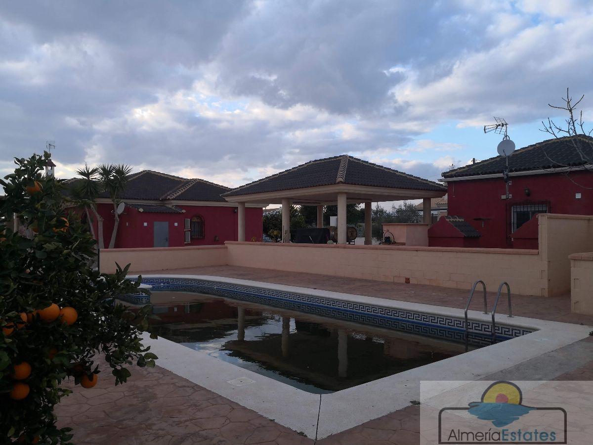 Venta de villa en Albox