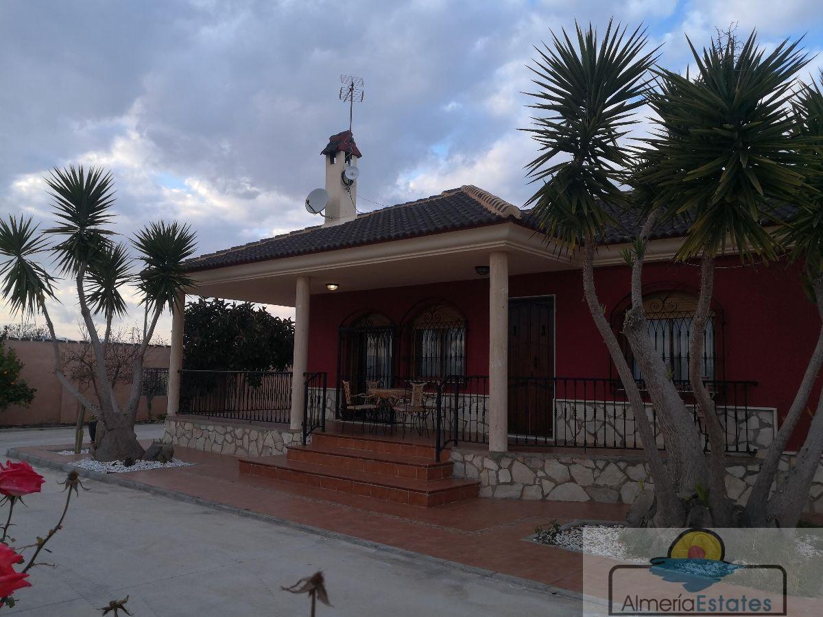 For sale of villa in Albox