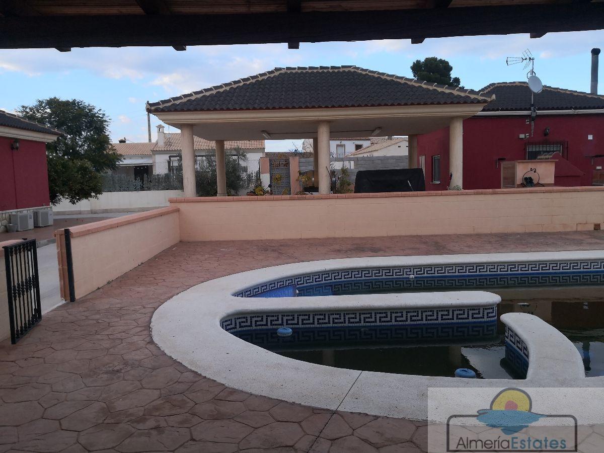 Venta de villa en Albox