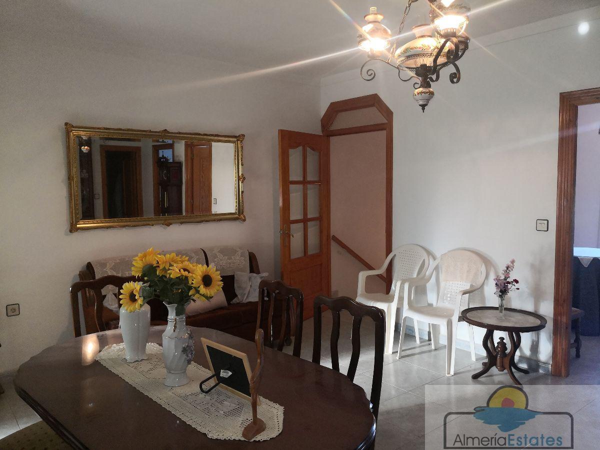 For sale of house in Zurgena