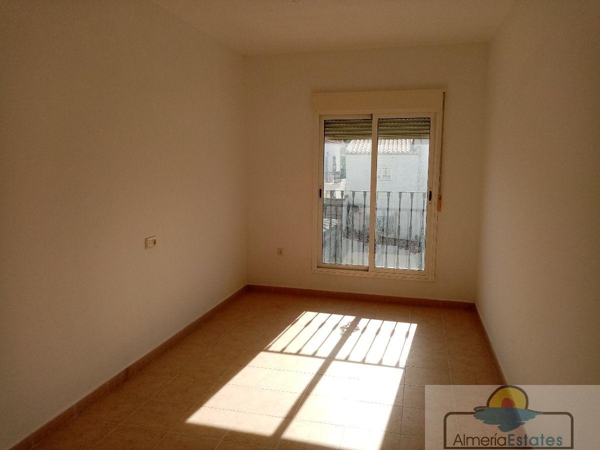 For sale of flat in Zurgena