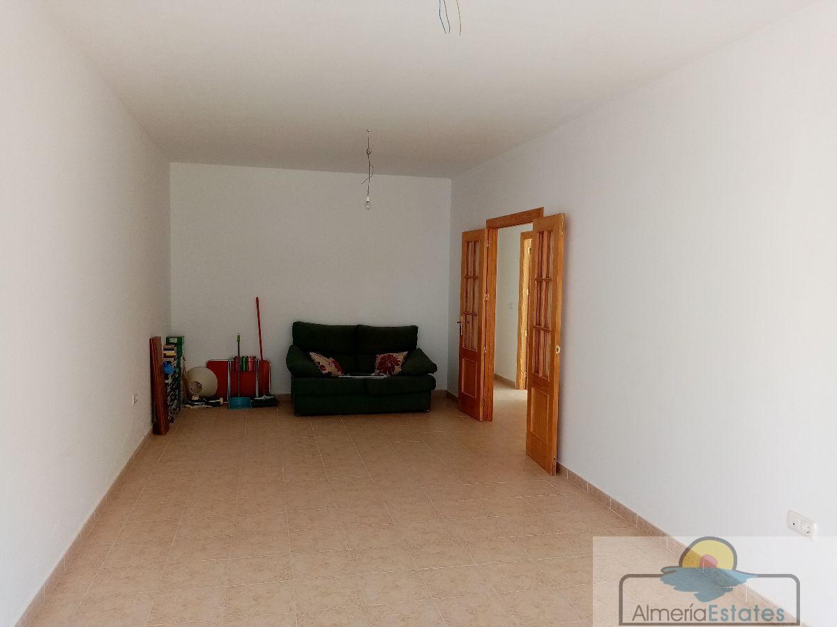 For sale of flat in Zurgena