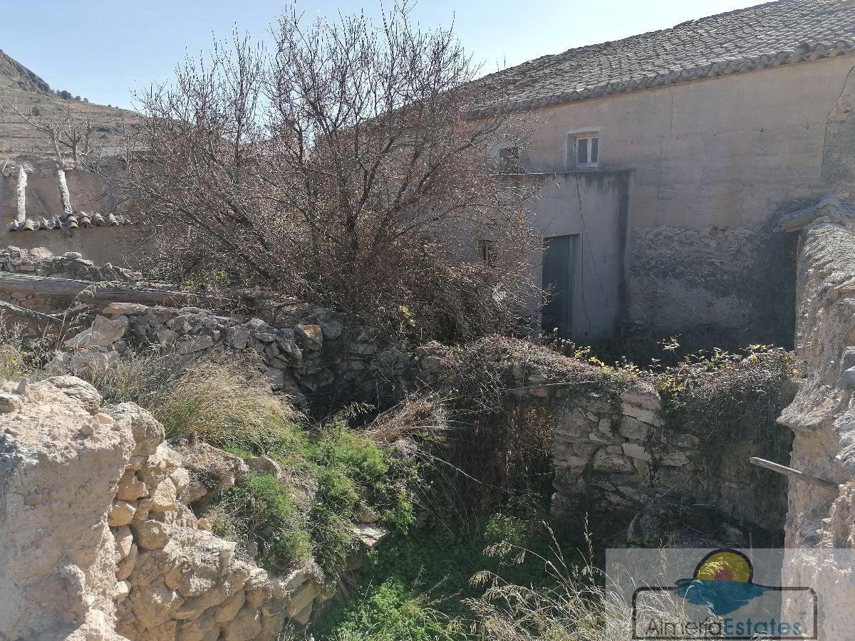 For sale of house in Oria