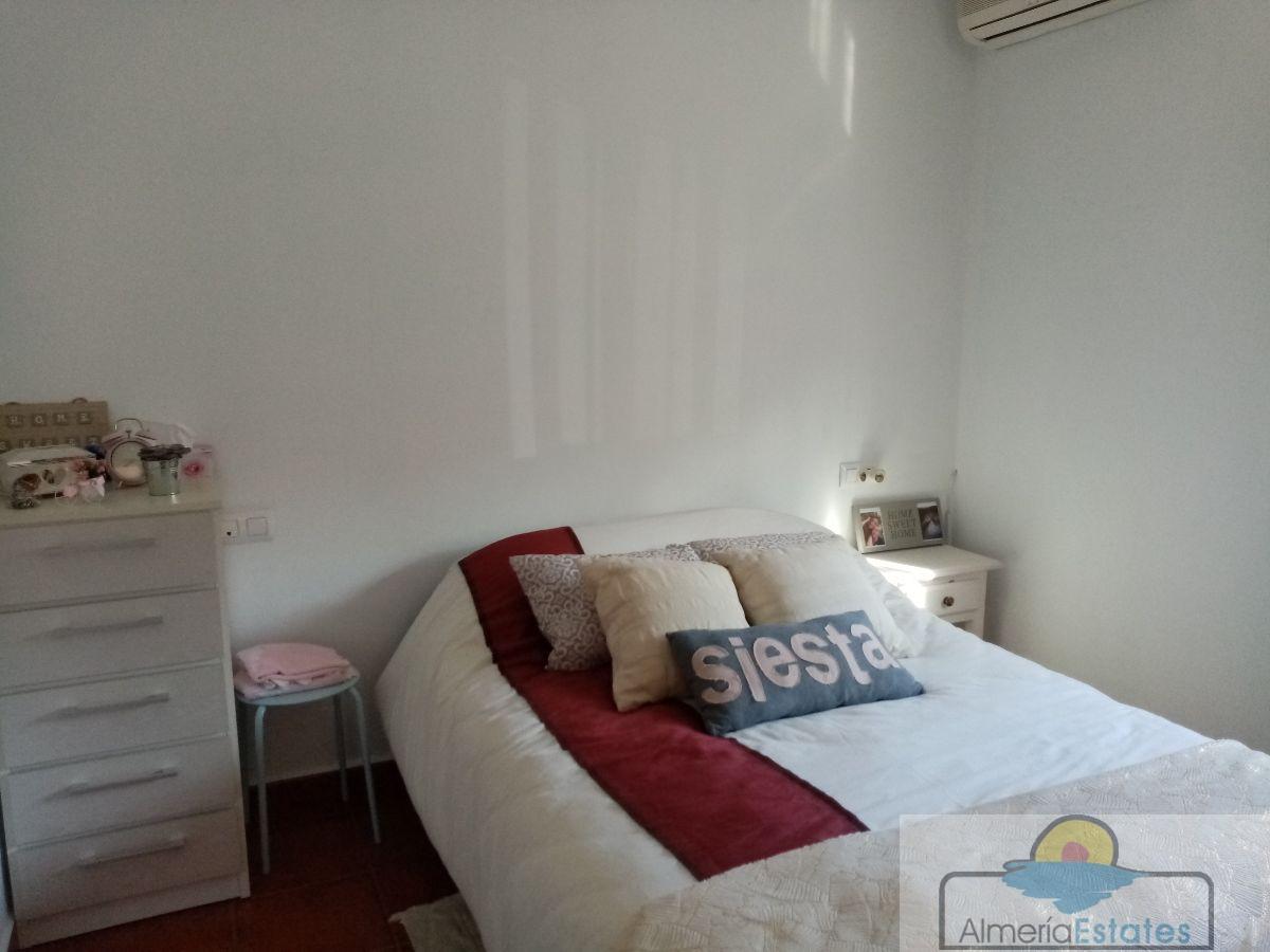 Venta de villa en Zurgena