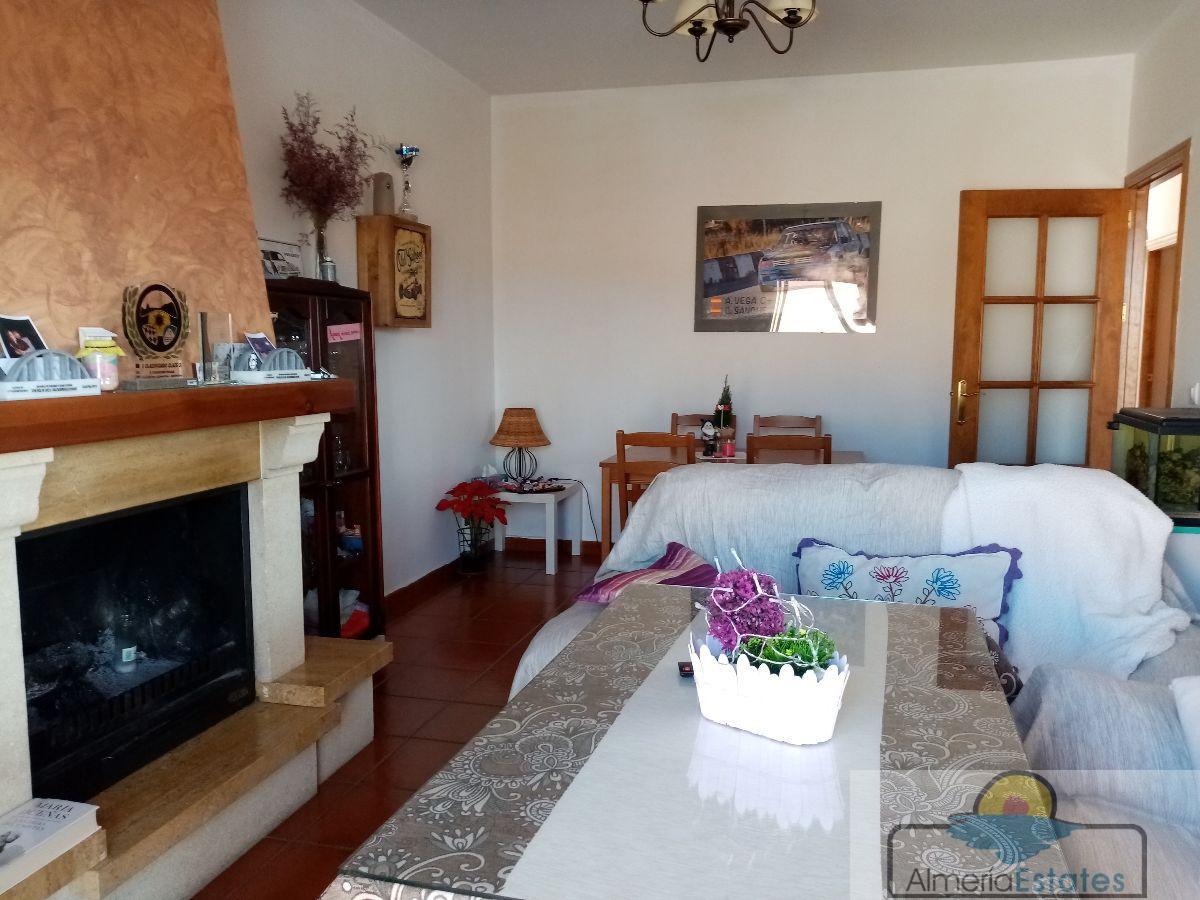 Venta de villa en Zurgena