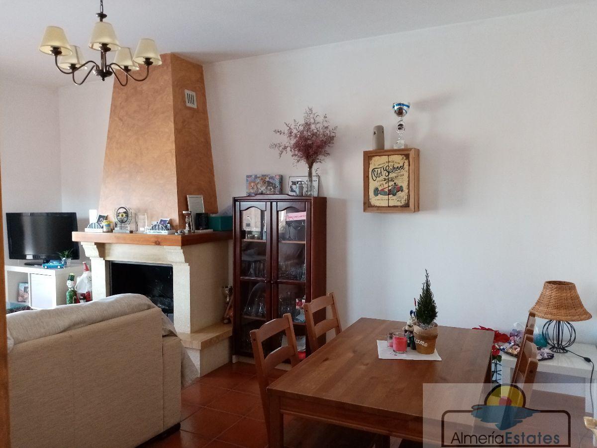 Venta de villa en Zurgena