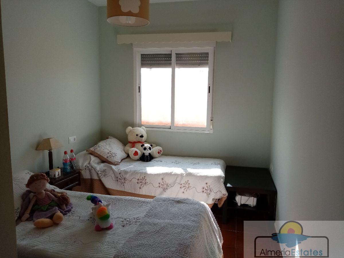 Venta de villa en Zurgena