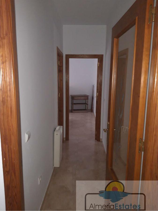 For sale of flat in Vélez-Rubio