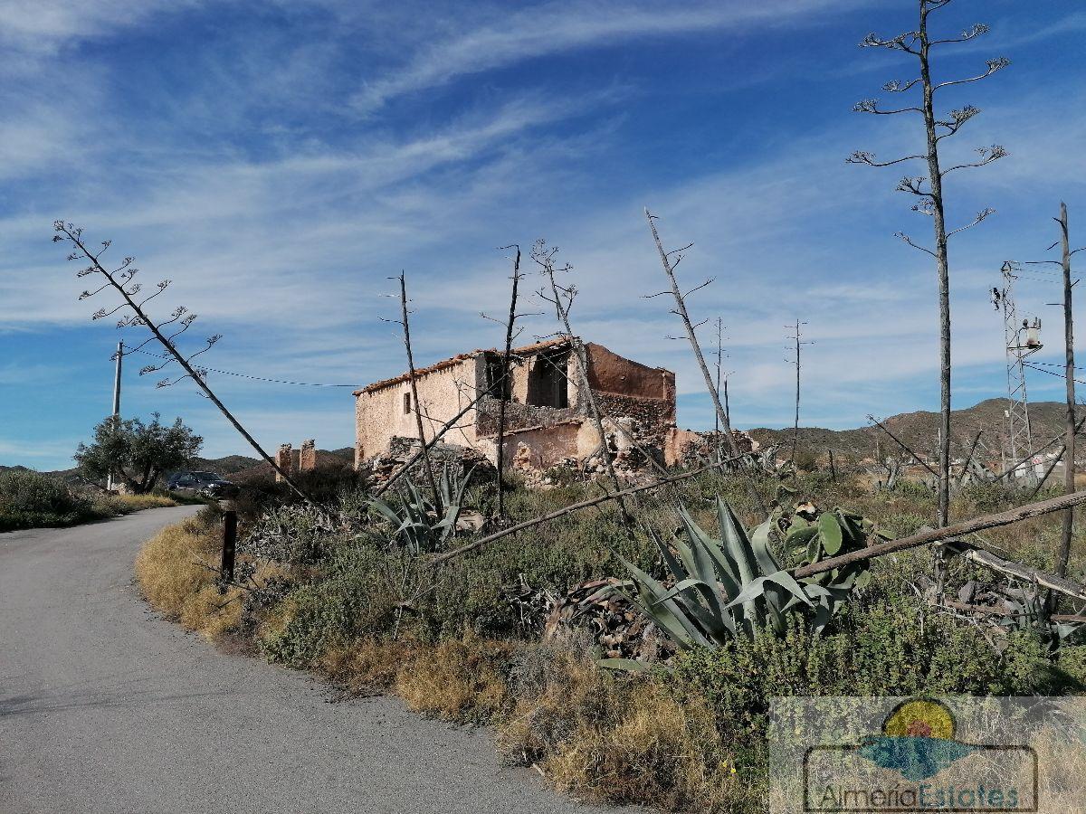 Venta de casa en Arboleas