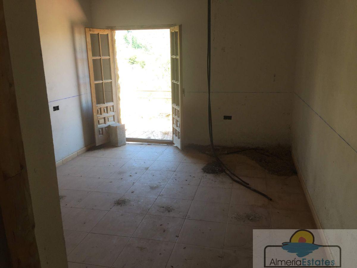For sale of house in Vélez-Blanco