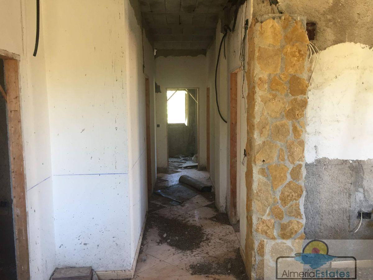 For sale of house in Vélez-Blanco