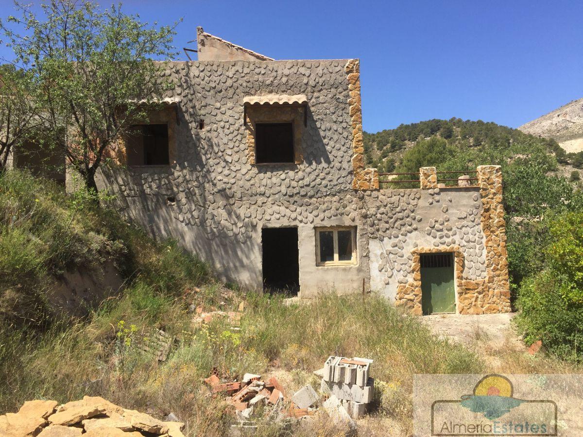 For sale of house in Vélez-Blanco