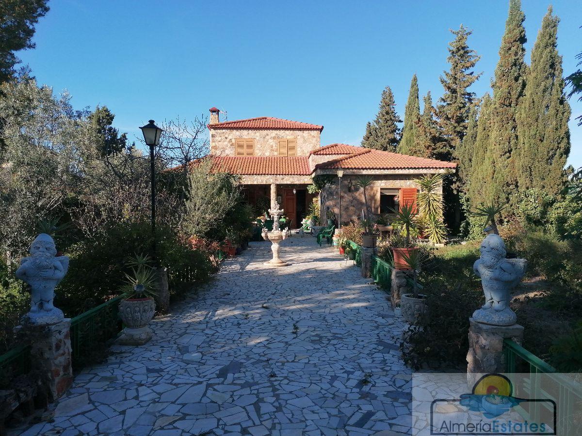 For sale of villa in Albox