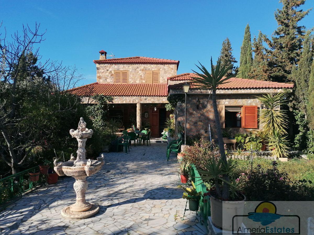 Venta de villa en Albox