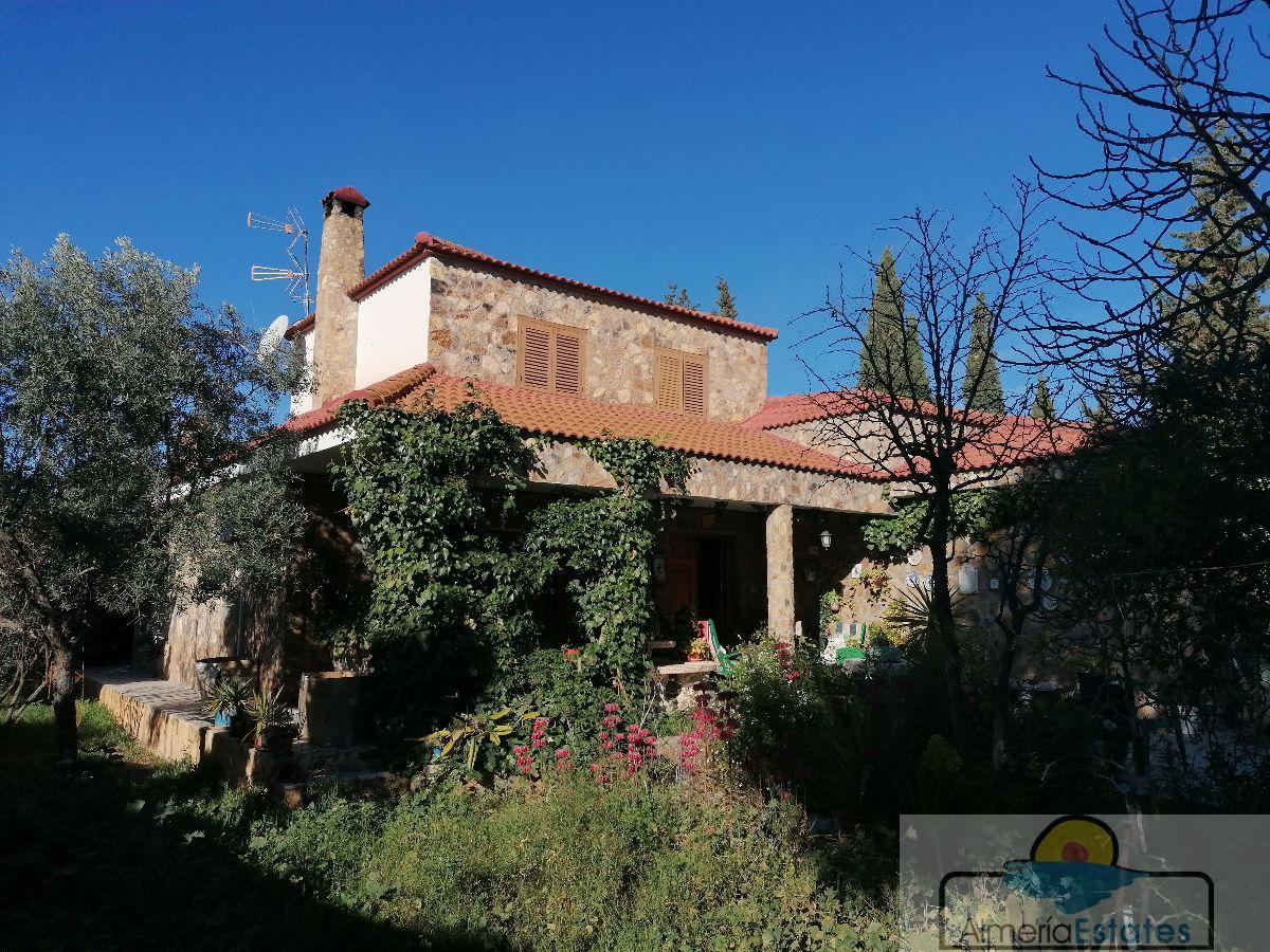 For sale of villa in Albox