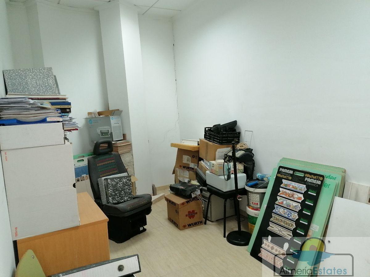 Venta de local comercial en Olula del Río