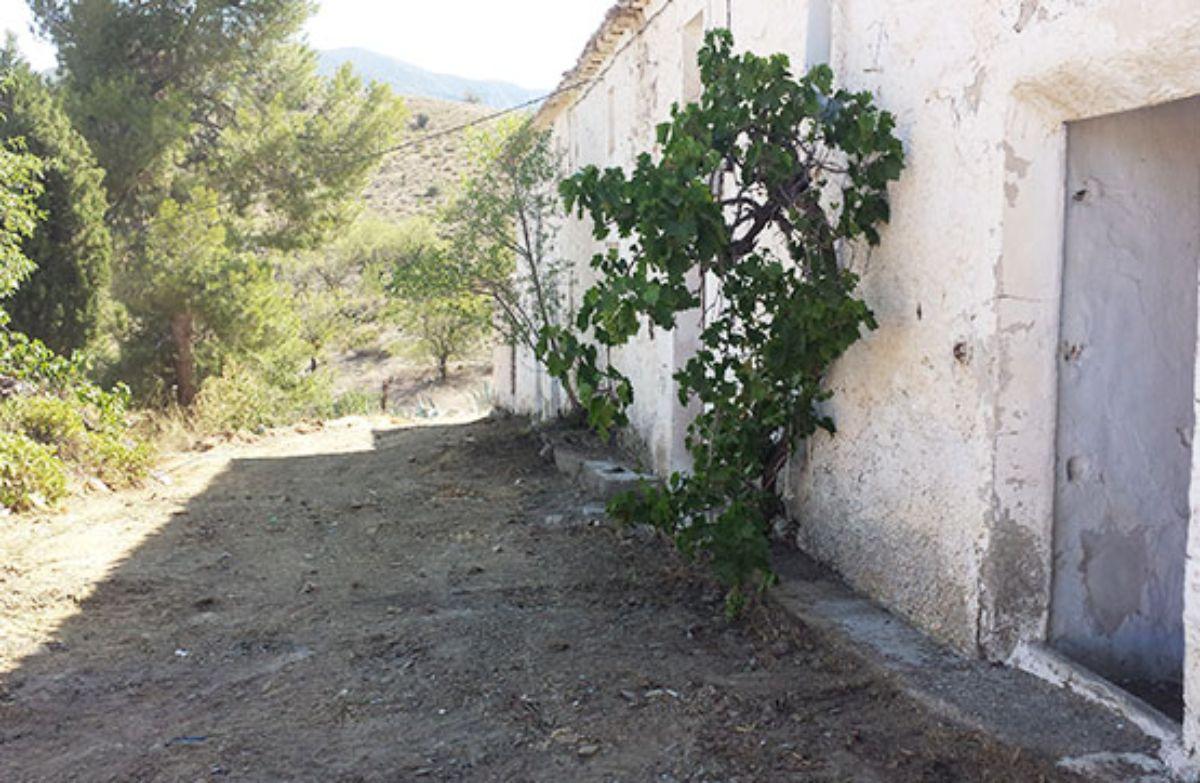 For sale of villa in Vélez-Rubio