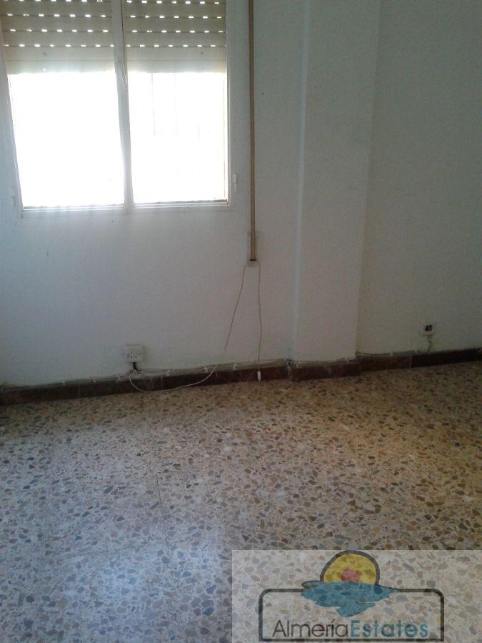 For sale of flat in Cantoria