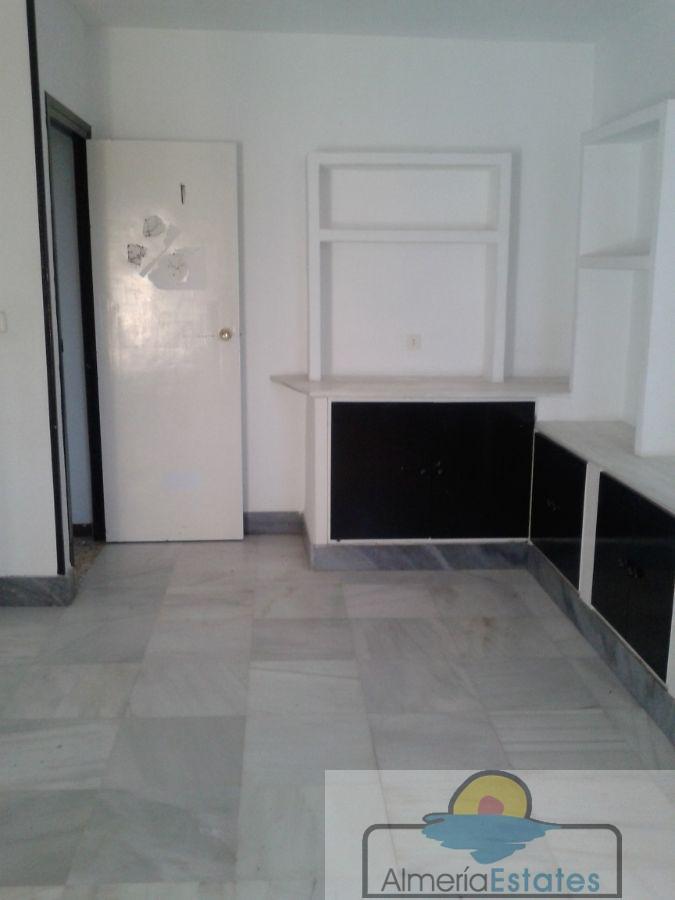 For sale of flat in Cantoria