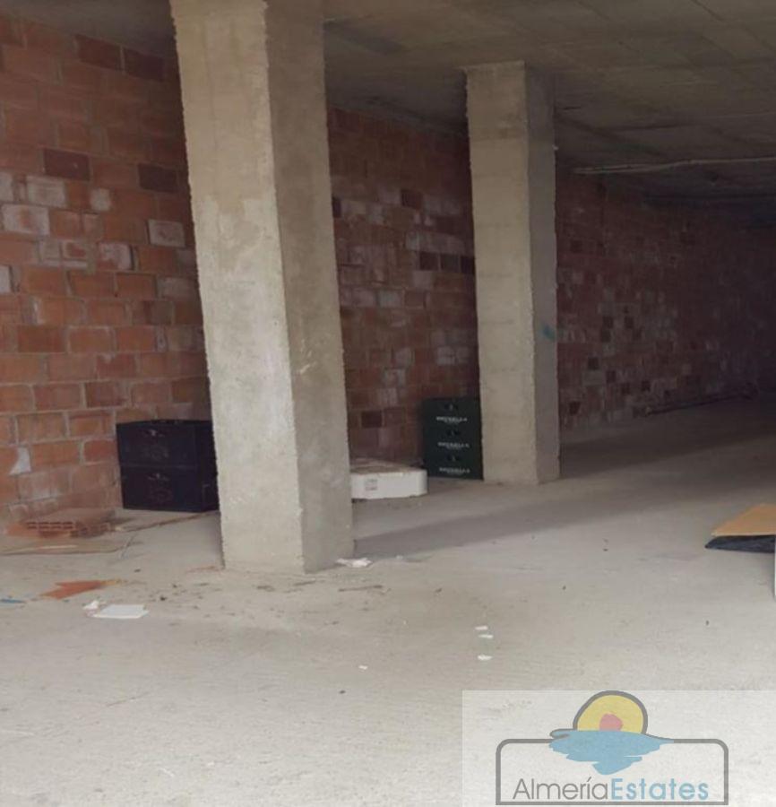 For sale of commercial in Fines