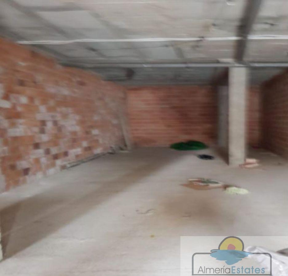 Venta de local comercial en Fines