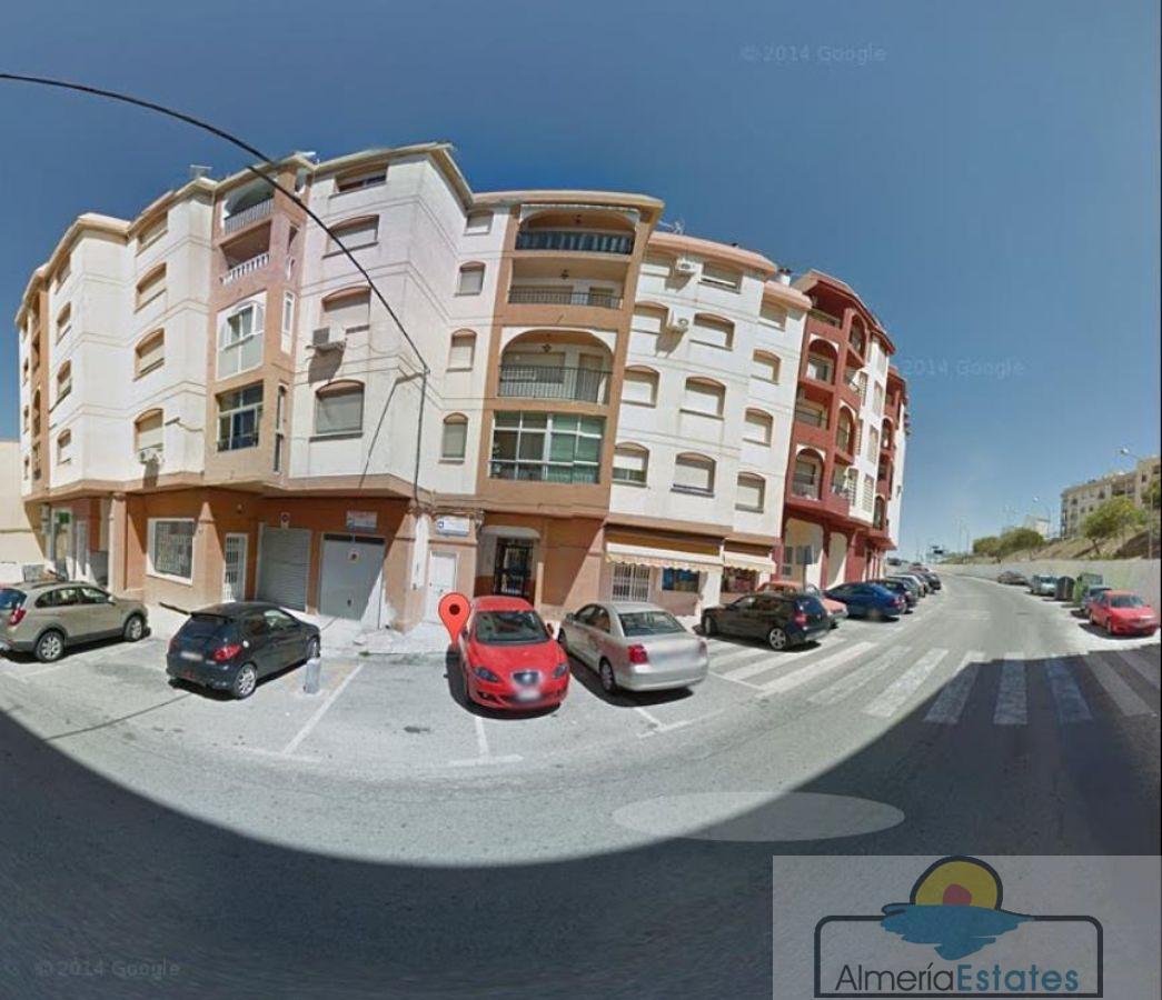 For sale of flat in Macael
