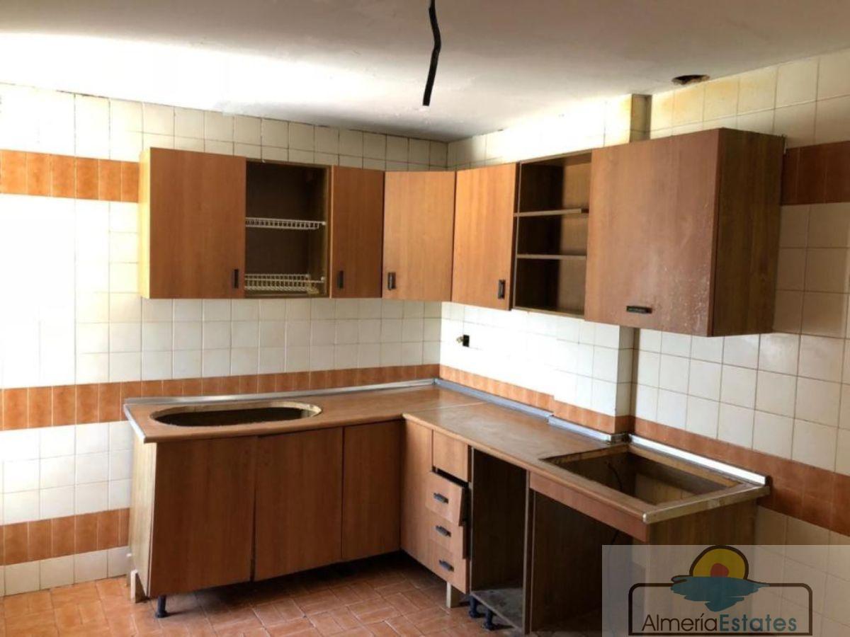 For sale of flat in Macael