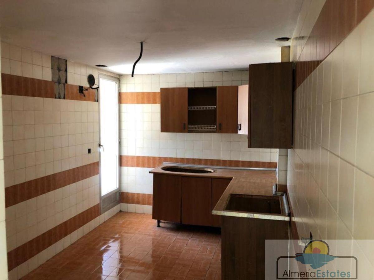 For sale of flat in Macael
