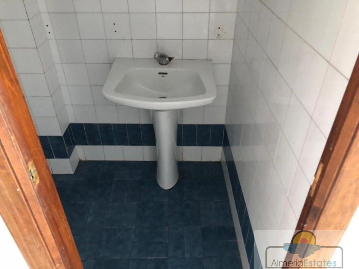 For sale of flat in Macael