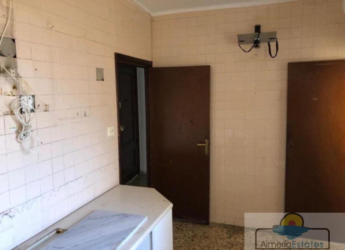 For sale of flat in Macael