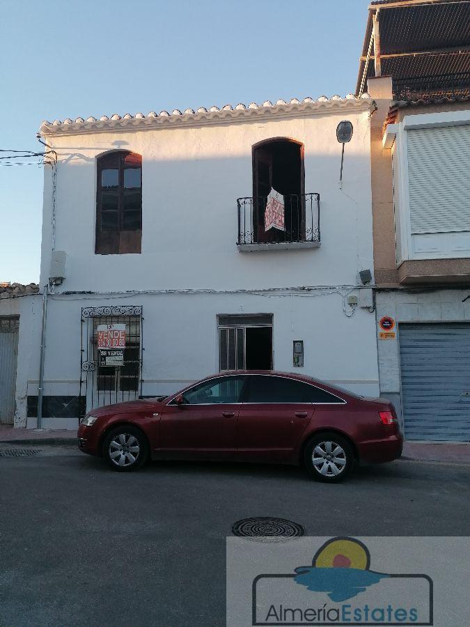 For sale of house in Huércal-Overa